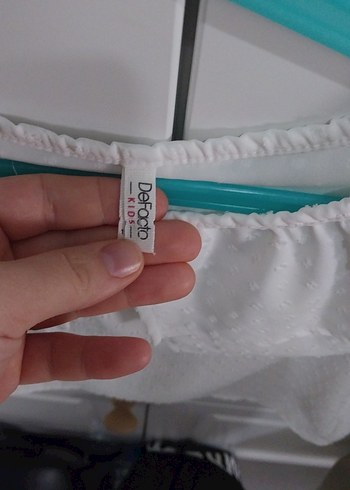 Kız Çocuk Fırfırlı Beyaz Pamuk Bluz - Görsel 2