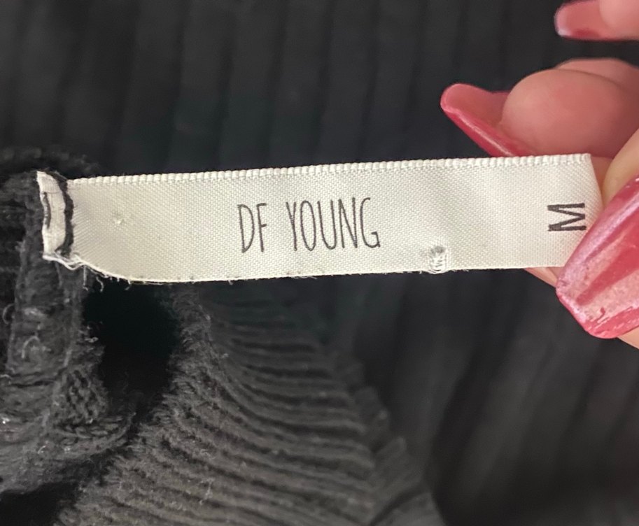 Siyah Yarım Boğazlı Triko Kadın Kazak - Görsel 4