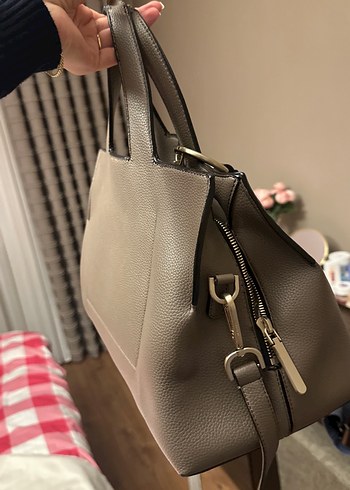 Calvin Klein Bej Deri Püsküllü Kadın Çanta - Görsel 2