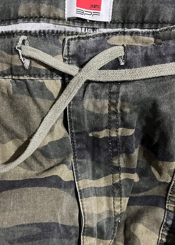 Kadın Kamuflaj Desenli Belden Bağcıklı Bol Kesim Pantolon - Görsel 4