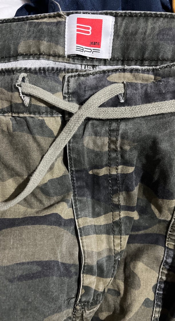 Kadın Kamuflaj Desenli Belden Bağcıklı Bol Kesim Pantolon - Görsel 4