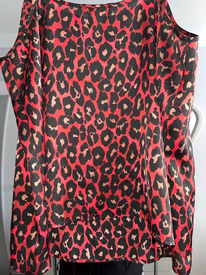 Kırmızı Yılan Desenli İp Askılı Bluz - Görsel 4