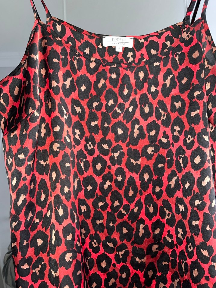 Kırmızı Yılan Desenli İp Askılı Bluz - Görsel 2