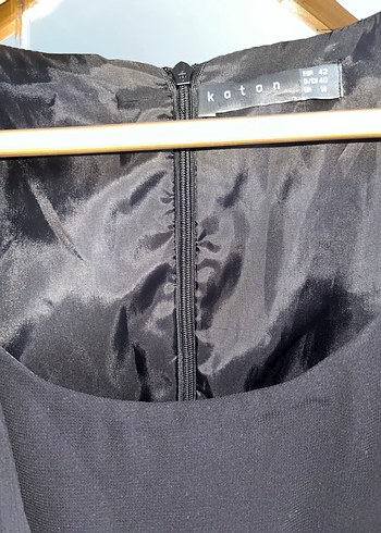 Drapeli Siyah Midi V Yaka Elbise - Görsel 4