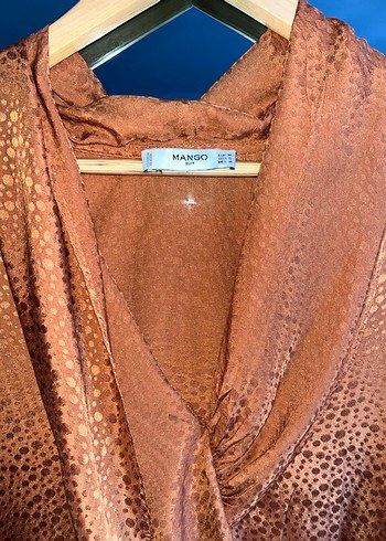 Kiremit V Yaka Dökümlü Kadın Bluz - Görsel 2