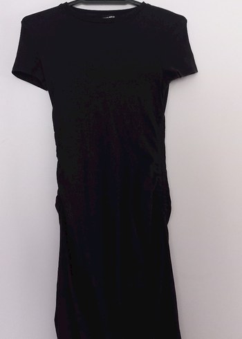 Siyah Kısa Kollu Midi Elbisesi - Görsel 2