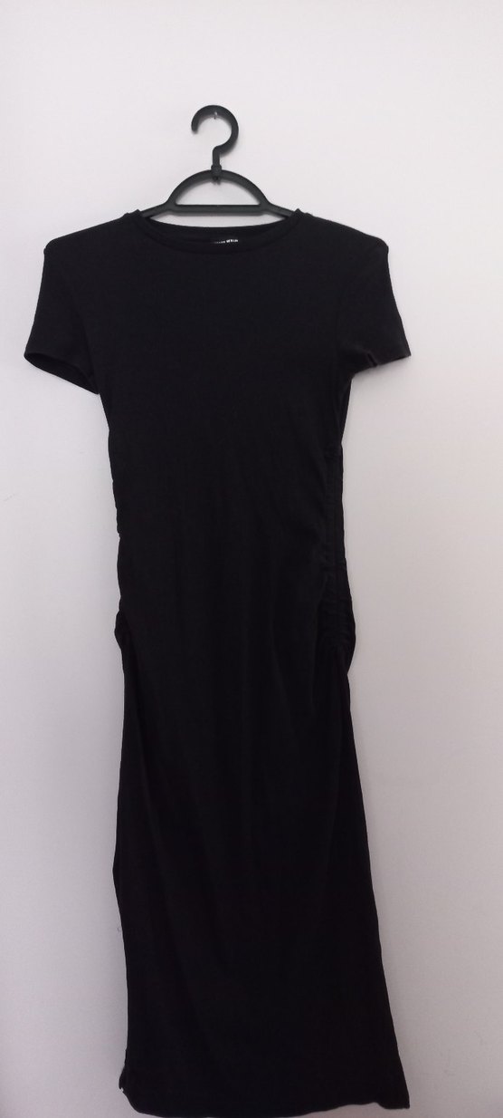 Siyah Kısa Kollu Midi Elbisesi - Görsel 2