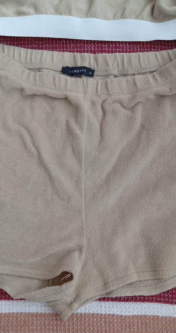 Bej Kısa Üst ve Şort Takım - Görsel 2