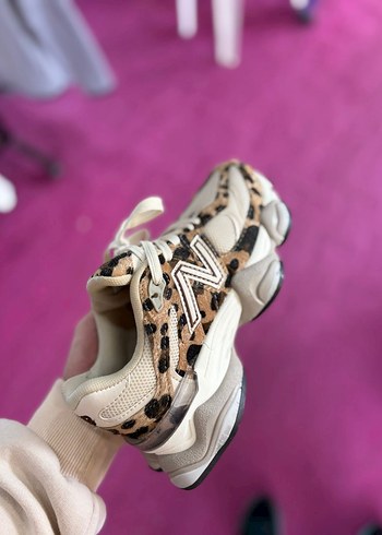 Kahverengi Leopar Desenli Spor Ayakkabı - Görsel 2