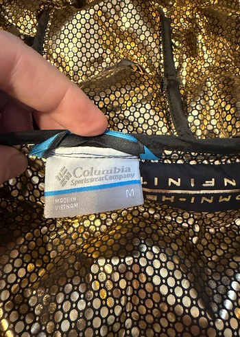 Siyah Kapüşonlu Uzun Kadın Kışlık Mont - Görsel 4