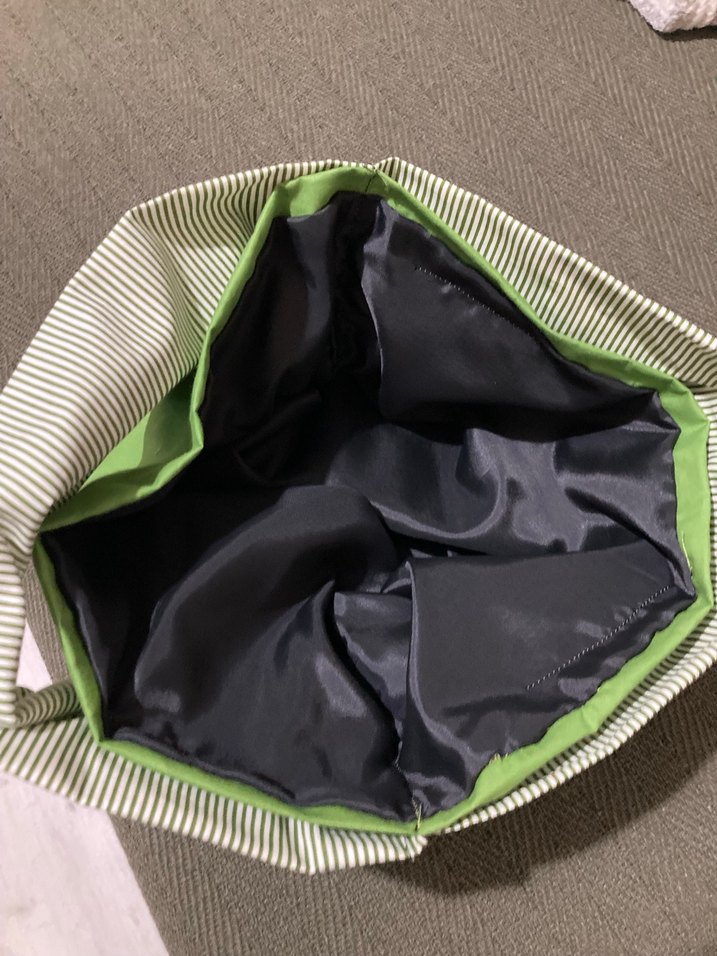 Çift Taraflı Yeşil ve Çizgili El Çantası - Görsel 4