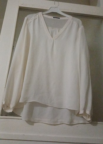 Şeffaf V Yaka Beyaz Kadın Bluz - Görsel 2