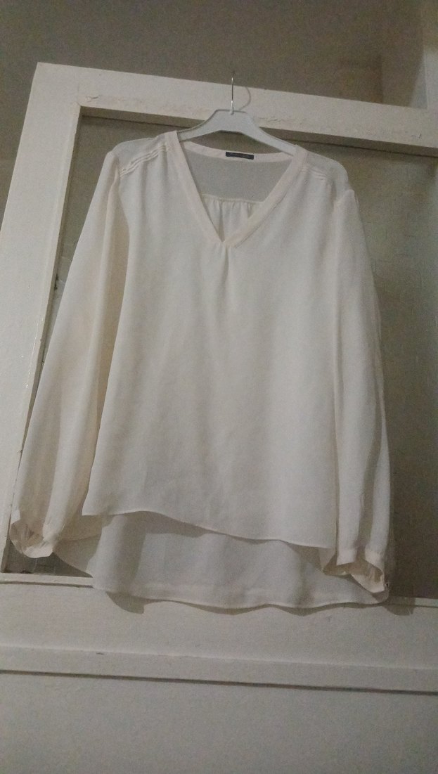 Şeffaf V Yaka Beyaz Kadın Bluz - Görsel 2