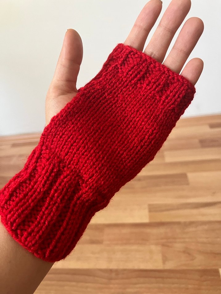 Kırmızı Örgü Kadın Eldivenleri - Görsel 3
