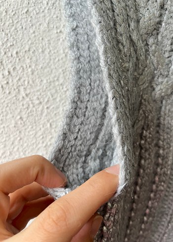 Gri Örgü Boğazlı Kolsuz Kadın Süveter - Görsel 4