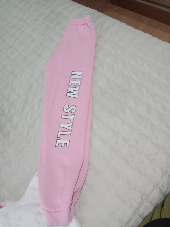 Kızlar için Pembe Rahat Eşofman Altı - Görsel 2