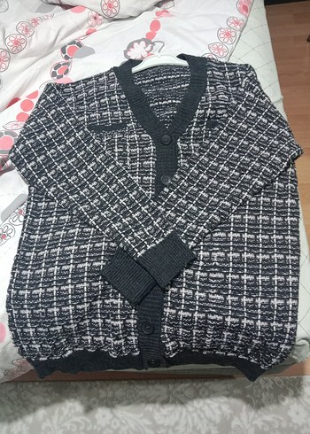Gri Ekose Desenli Örgü Kadın Hırka
marka temsilidir - Görsel 3