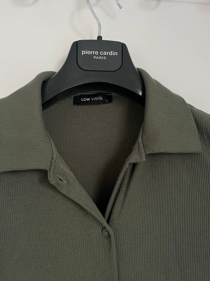 Düğmeli Kısa Kollu Haki Kadın Elbise - Görsel 3