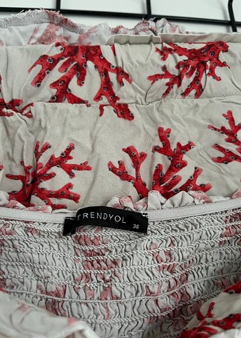 Kırmızı Desenli Straplez Mini Bluz - Görsel 3