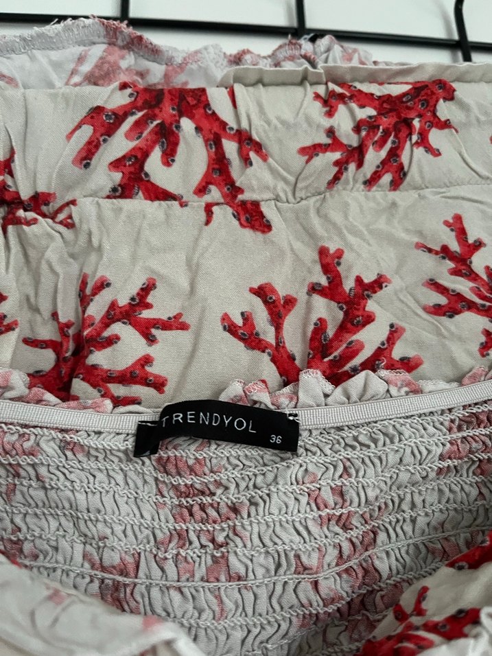 Kırmızı Desenli Straplez Mini Bluz - Görsel 3