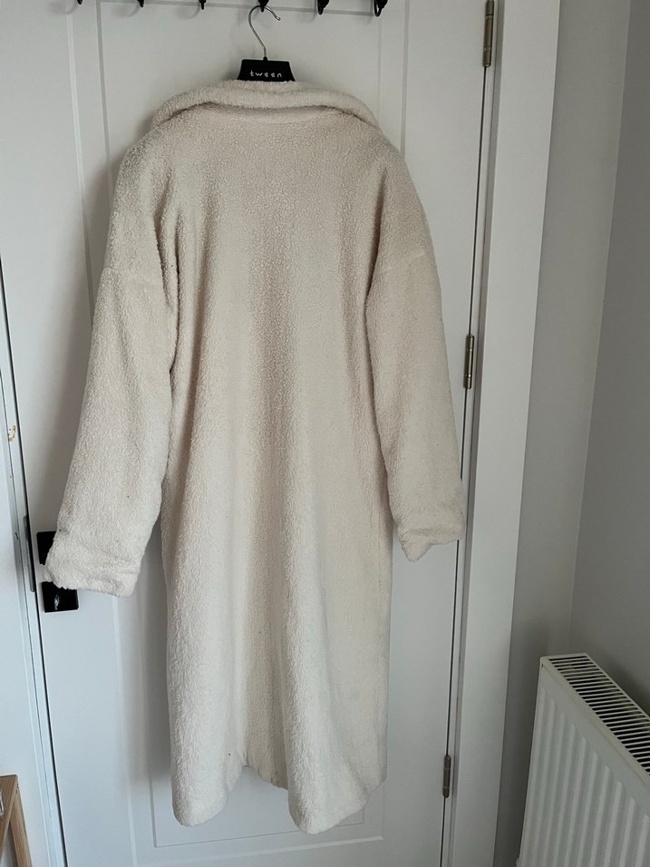 Beyaz  Kapüşonlu kadın  Peluş kaban - Görsel 5