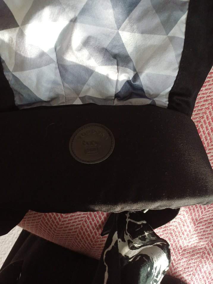 Siyah Bebek Taşıyıcı - Görsel 3