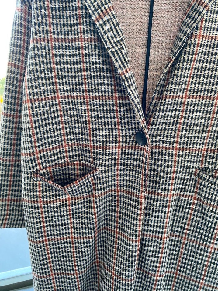 Düğmeli Ekose Desenli Uzun Kadın Kaban - Görsel 3