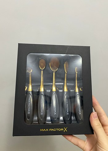 Max Factor Kaşık Makyaj Fırça Seti Altın Renk - Görsel 5