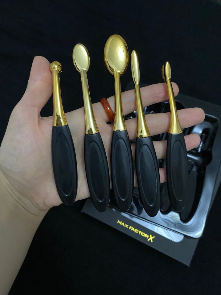 Max Factor Kaşık Makyaj Fırça Seti Altın Renk - Görsel 4