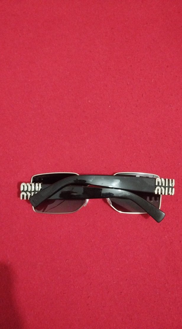 Kemer Detaylı Klasik Kadın Güneş Gözlüğü - Görsel 3