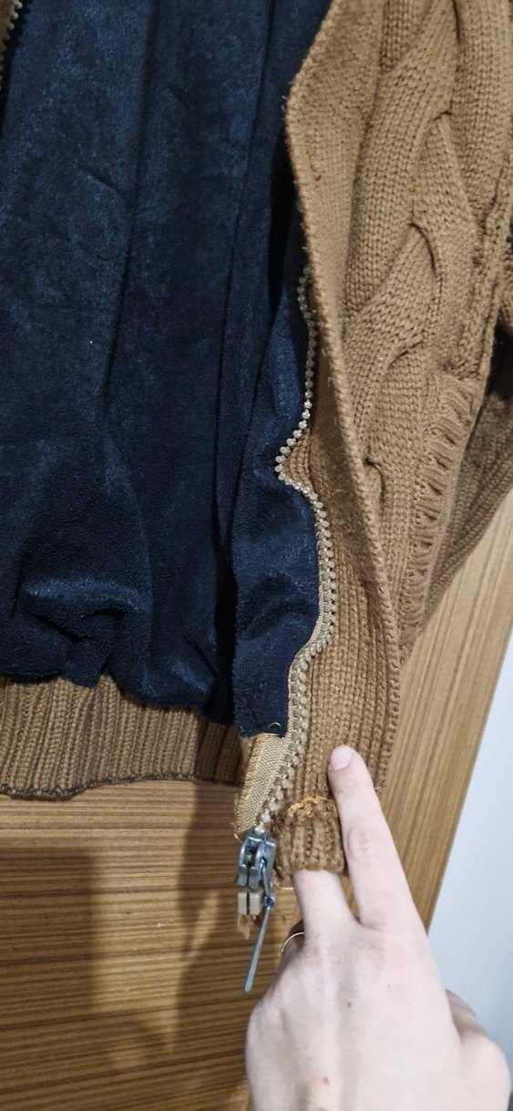 Erkek Kahverengi Örgü Hırka - Görsel 2