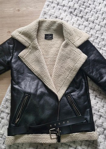 Pull and Bear Siklik Ve Sicaklik Siyah Deri Peluslu Biker Ceket