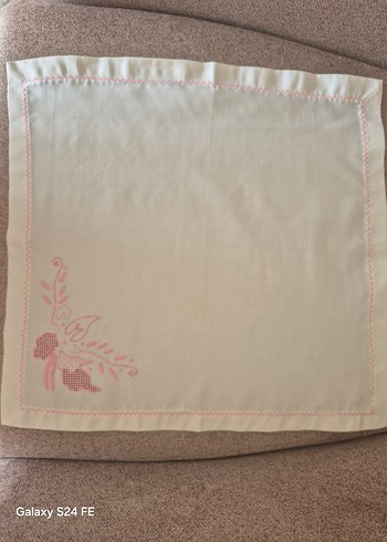 Nakışlı beyaz örtü - Görsel 4