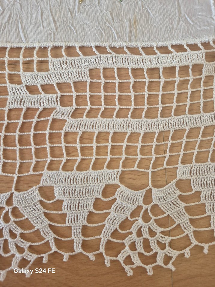 İşlemeli Beyaz Masa Örtüsü fiskos - Görsel 5