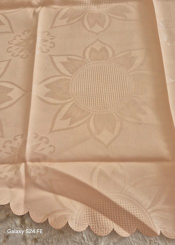 pudra Yuvarlak Masa Örtüsü - Görsel 2