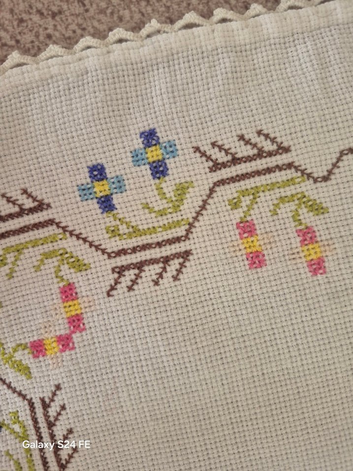 Nakışlı Beyaz Masa Örtüsü Takımı 5 parça - Görsel 3