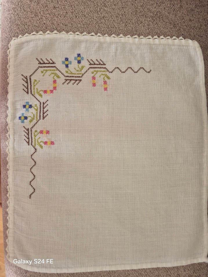 Nakışlı Beyaz Masa Örtüsü Takımı 5 parça - Görsel 2