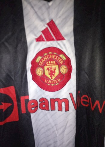 Erkek Siyah-Beyaz Çizgili V Yakalı Forma Manchester United - Görsel 2