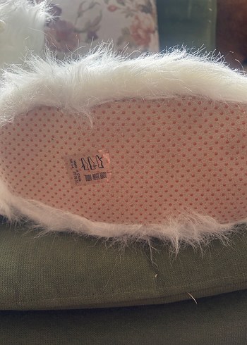 Kızlar için Beyaz Kürklü Sıcak Terlik - Görsel 3