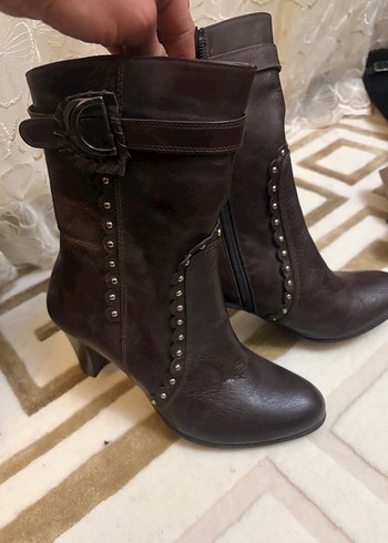 Kahverengi Deri Tokalı Yüksek Topuklu Kadın Çizme - Görsel 2