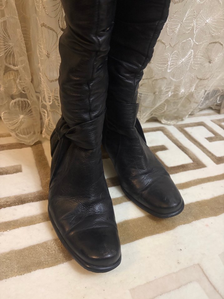 Siyah Deri Diz Üstü Gotik Botlar - Görsel 3