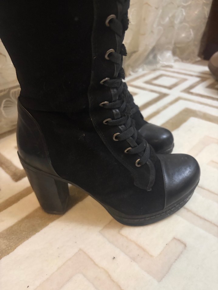 Siyah Yüksek Topuklu Süet Çizme - Görsel 3