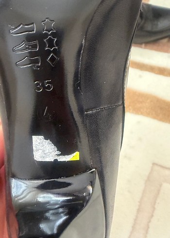 Klasik Siyah Tokalı Topuklu Kadın Ayakkabı - Görsel 3