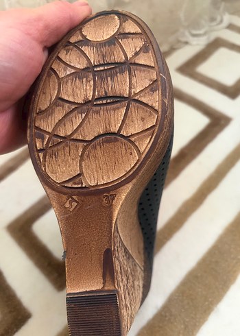 Deri Siyah Kadın Dolgu Topuklu terlik - Görsel 3