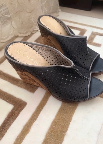 Deri Siyah Kadın Dolgu Topuklu terlik - Görsel 4