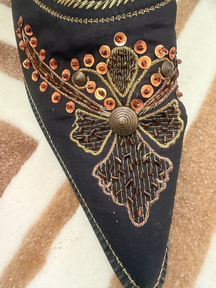 Boncuk İşlemeli Kahverengi Kadın Dolgu Topuk Terlik - Görsel 5