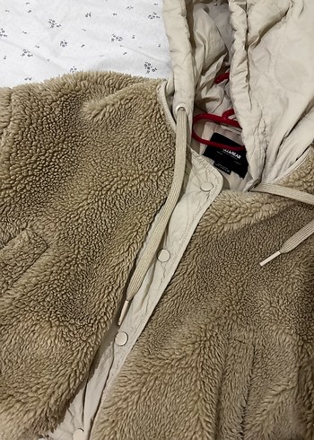 Pull and Bear Crop Polarlı Mont - Görsel 3