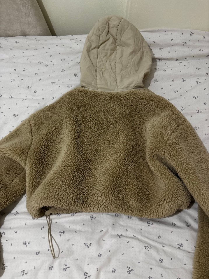 Pull and Bear Crop Polarlı Mont - Görsel 5