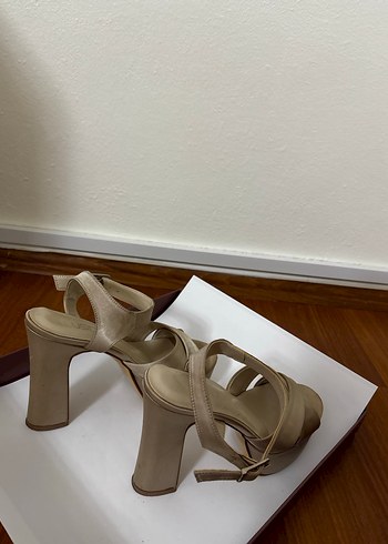 Bej Altın Rengi Platform Topuklu Kadın Ayakkabı - Görsel 7