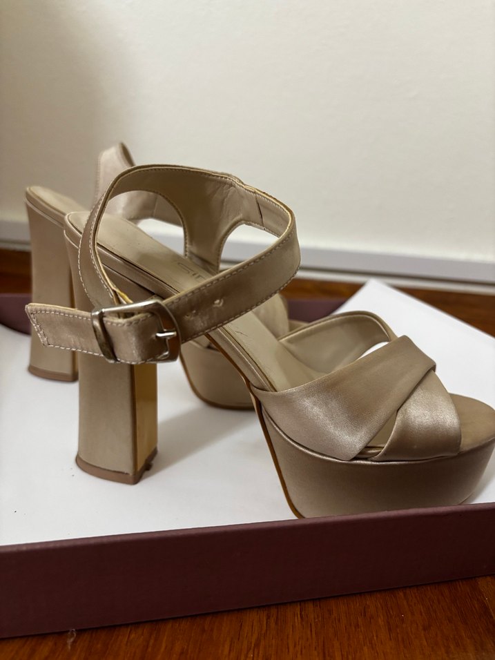 Bej Altın Rengi Platform Topuklu Kadın Ayakkabı - Görsel 2